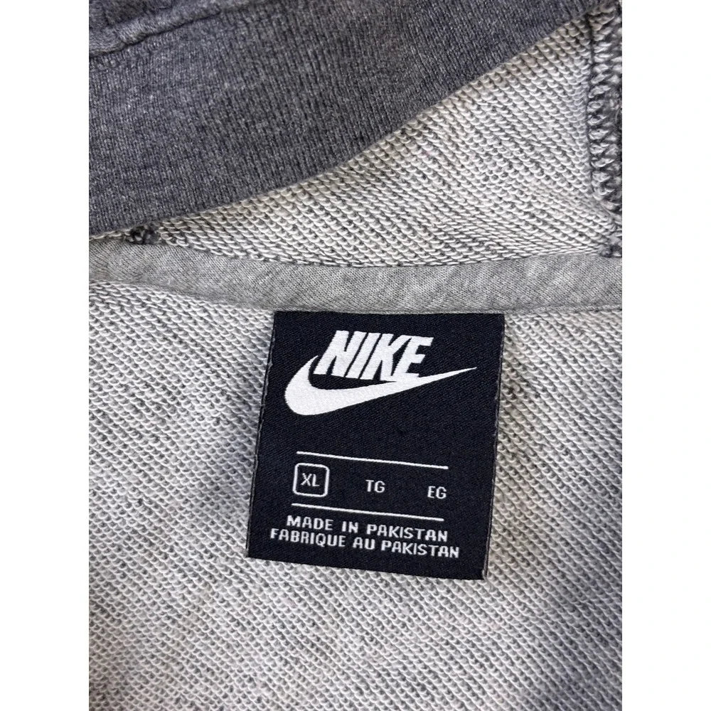 Nike sportswear lace